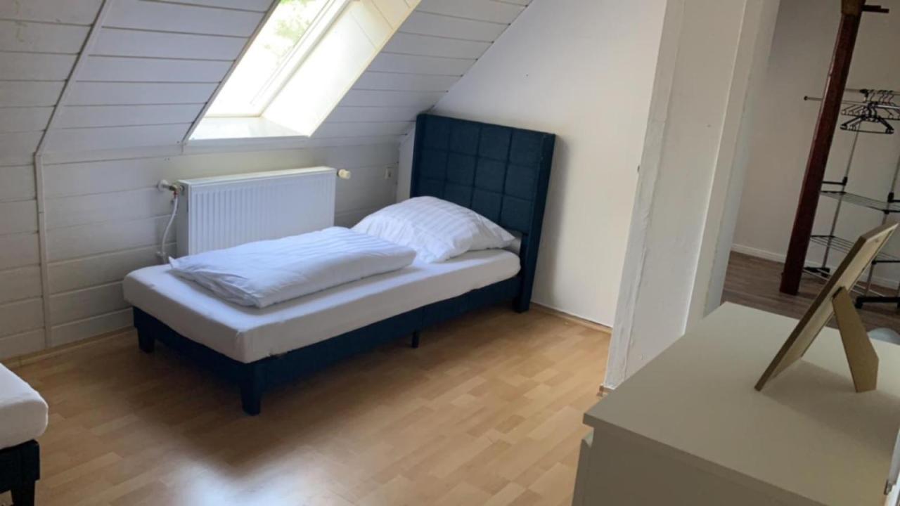 Zimmer In Wohnung Monteure Apartment Kuche Modern Enger 外观 照片