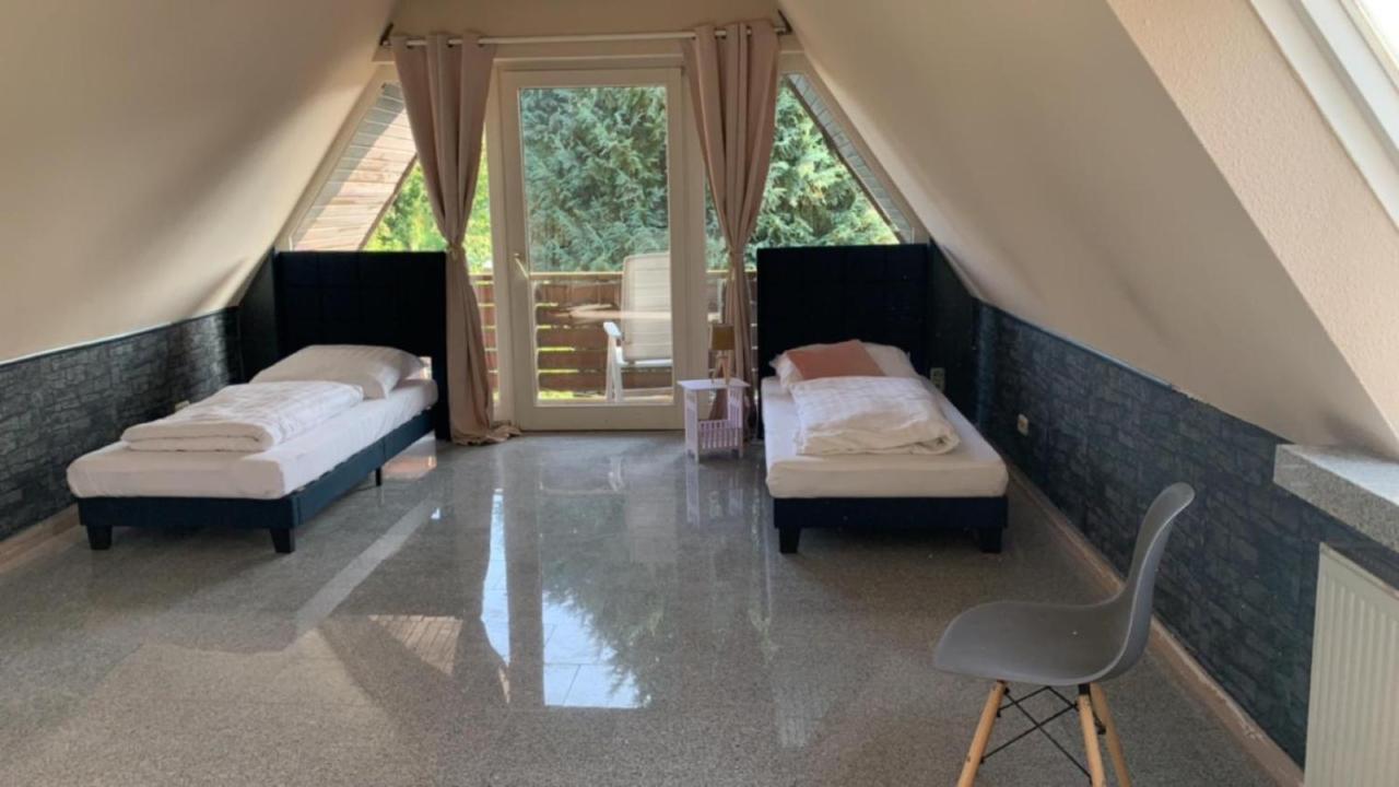Zimmer In Wohnung Monteure Apartment Kuche Modern Enger 外观 照片