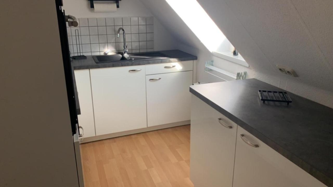 Zimmer In Wohnung Monteure Apartment Kuche Modern Enger 外观 照片
